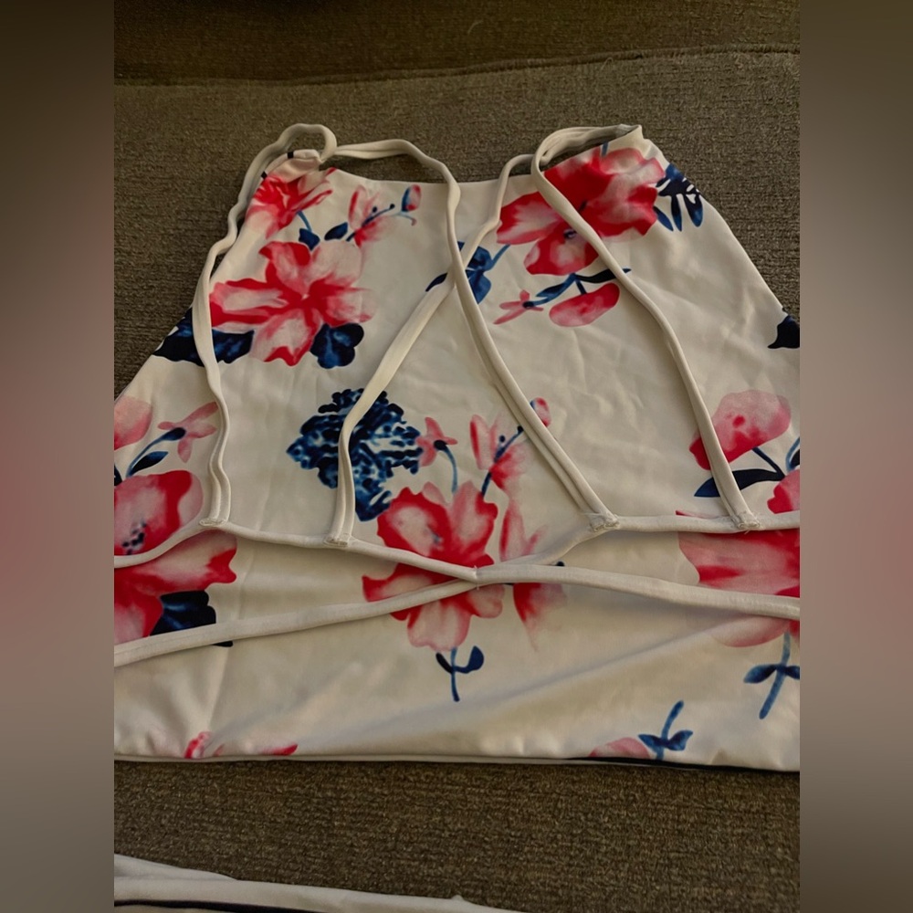 Cupshe reversible bathing suit - Picture 13 of 16